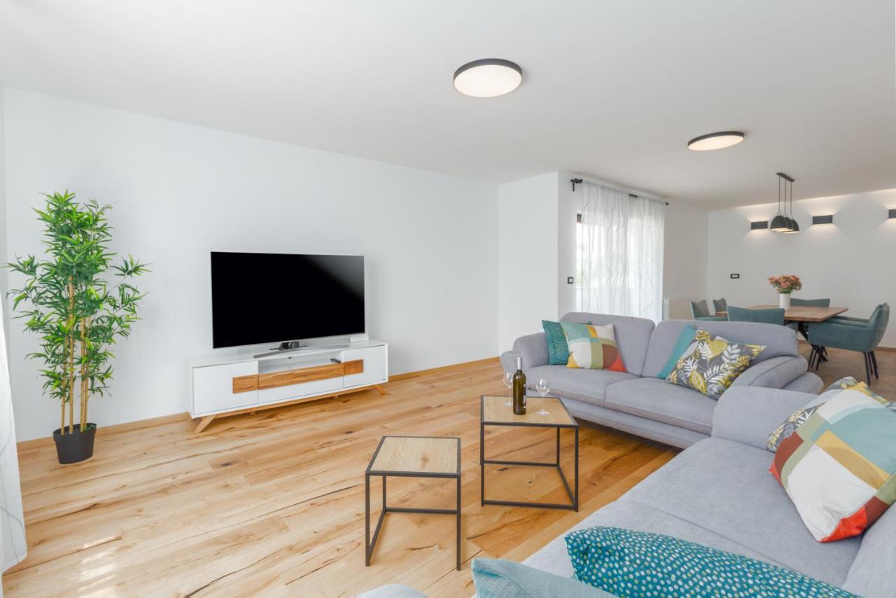 Apartment Es *